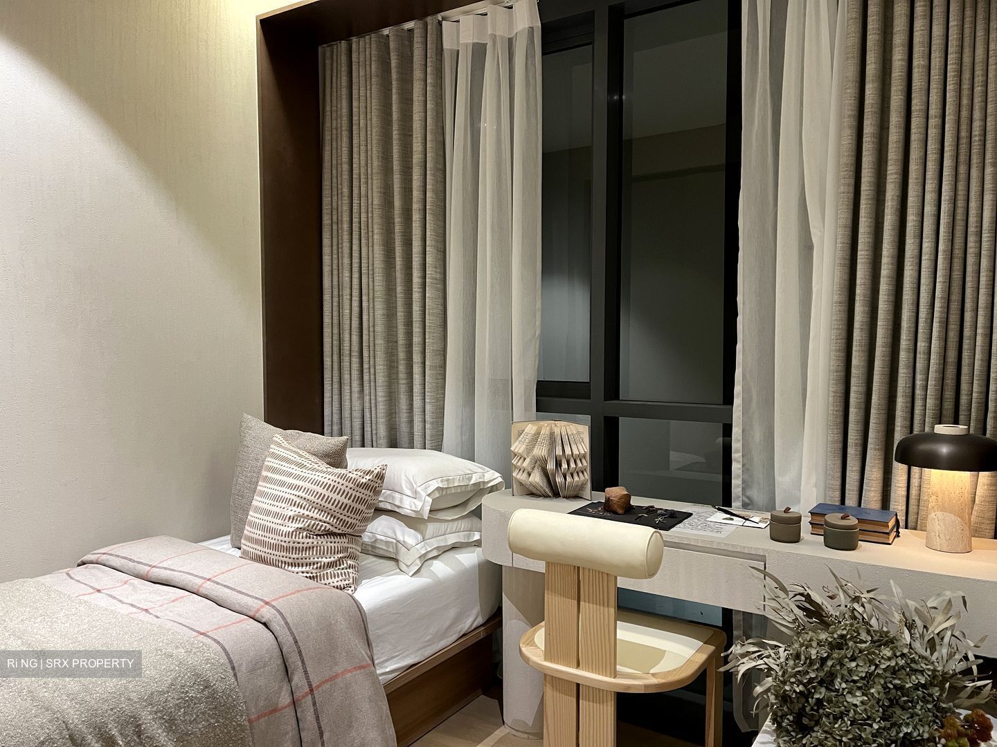 Hill House (D9), Apartment #381647321
